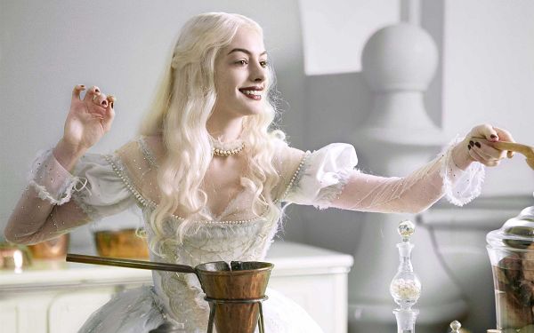 click to free download the wallpaper--Anne Hathaway Alice in Wonderland in 1920x1200 Pixel, Princess in White Dress and Hair, She is Unbelieveable in Beauty - TV & Movies Post