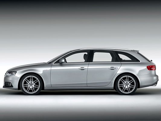 click to free download the wallpaper--Audi A4 as Wallpaper, Silver Super Car in Stop, White Background