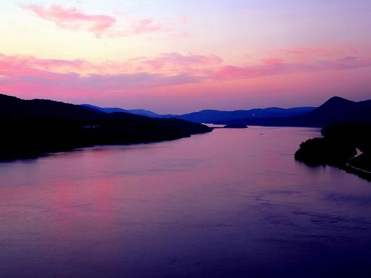 click to free download the wallpaper--Beautiful Image of Nature Landscape, Purple River, the Pink Sky, Romantic Scene