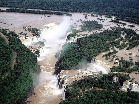 click to free download the wallpaper--Beautiful Landscape of the World, Iguassu Falls, Green Trees Alongside, Summer Scene