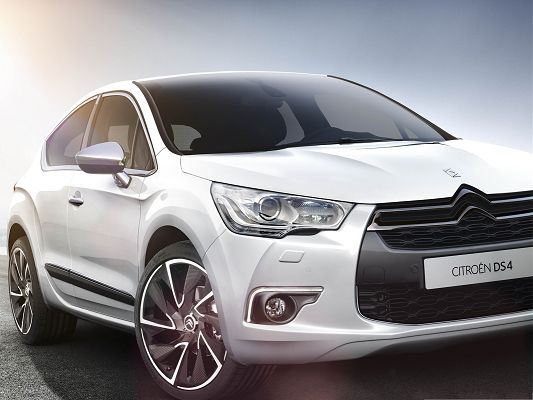 click to free download the wallpaper--Citroen DS4 Car Wallpaper, White Decent Car in Stop, About to Turn a Corner