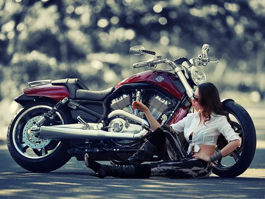 click to free download the wallpaper--Cool Girls Image, Beautiful Girl by Red Motorcycle, Dark Sunglasses