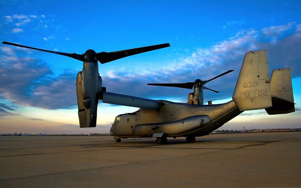 click to free download the wallpaper--Free Airplane Wallpaper, V-22 Osprey Aircraft Landing Under the Blue Sky
