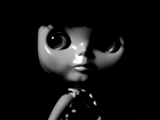 click to free download the wallpaper--Free Wallpaper Backgrounds, Doll In The Dark, Eyes Looking in a Certain Direction