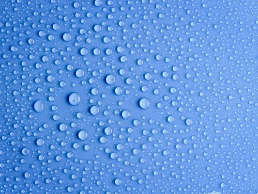 click to free download the wallpaper--Free Water Wallpaper, a Full Eye of Blue Drops of Water, Clean and Fresh