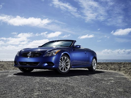 click to free download the wallpaper--Infiniti G37S Car Wallpaper, Blue Super Car Under the Blue Cloudless Sky