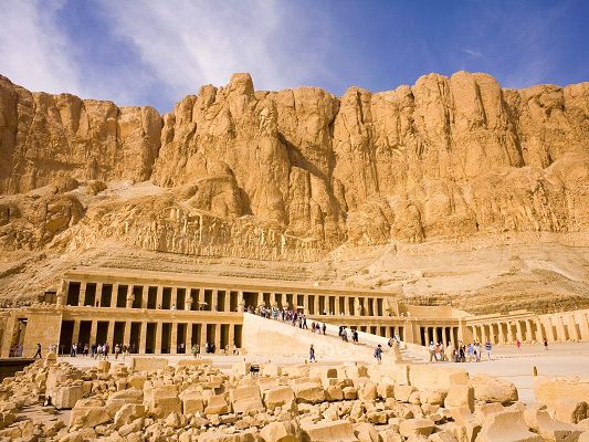 click to free download the wallpaper--Natural Landscape of the World, Queen Hatshepsut Temple, a Much Respected and Sacred Place