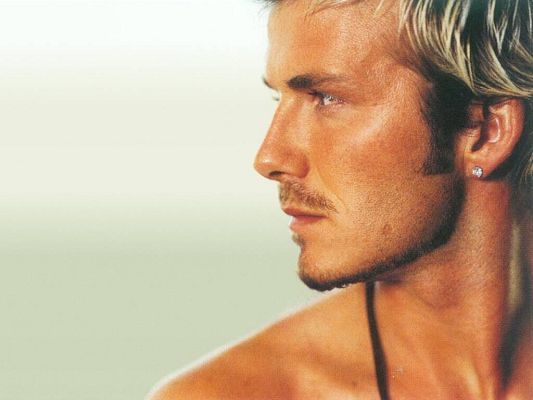click to free download the wallpaper--Nice-Looking Guys Poster, David Beckham in Healthy Skin Color, Cool Facial Expression