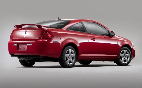 click to free download the wallpaper--Pontiac G5 Car, Red Super Car on Dark Background, Incredible Look