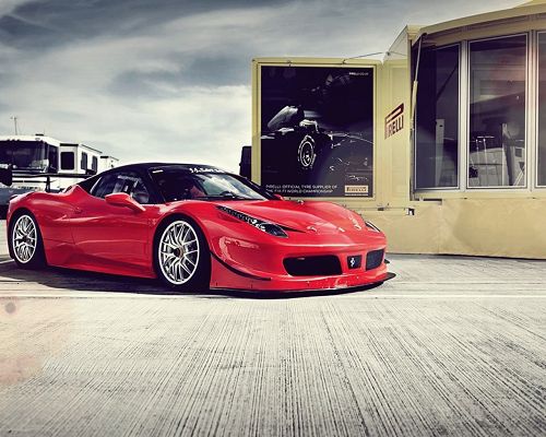 click to free download the wallpaper--Posters of Super Car, Red Ferrari 458 Italia Side Angle, No Wonder a Great Car