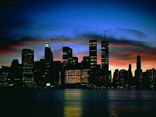 click to free download the wallpaper--Recall the Twin Towers in New York