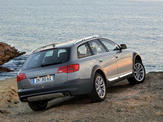 click to free download the wallpaper--Super Cars Picture, Audi A6 Allroad Quattro Car, Facing the Endless Sea