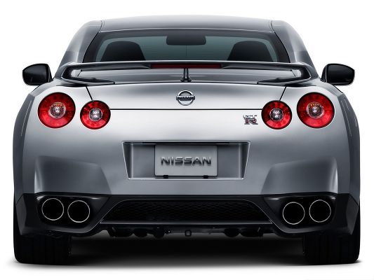 click to free download the wallpaper--Super Cars Picture, Nissan GT R Car from Rear Look, Deeply Attractive on Road