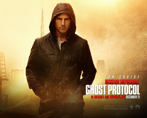 click to free download the wallpaper--Tom Cruise in Mission Impossible 4 in 1280x1024 Pixel, the Cool Man is Walking in the Rain, He is Not in a Hurry - TV & Movies Wallpaper