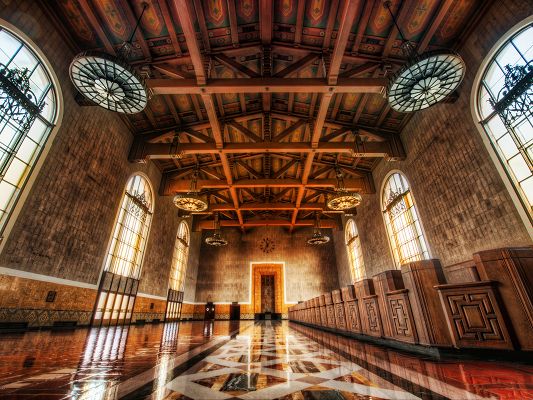 click to free download the wallpaper--Wallpapers and Backgrounds, Across the Floors of Union Station
